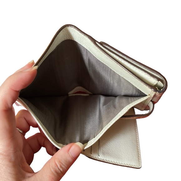 Beautiful RARE Celine Bifold Snap Wallet with Horse & Buggy White & Grey GUC - Picture 11 of 16